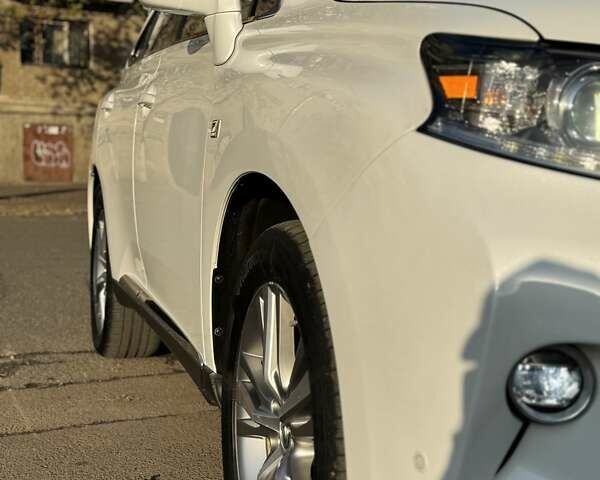 Белый Лексус РХ, объемом двигателя 3.46 л и пробегом 168 тыс. км за 23999 $, фото 19 на Automoto.ua