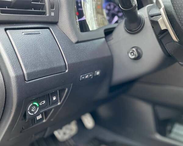 Білий Лексус РХ, об'ємом двигуна 3.46 л та пробігом 225 тис. км за 22199 $, фото 26 на Automoto.ua