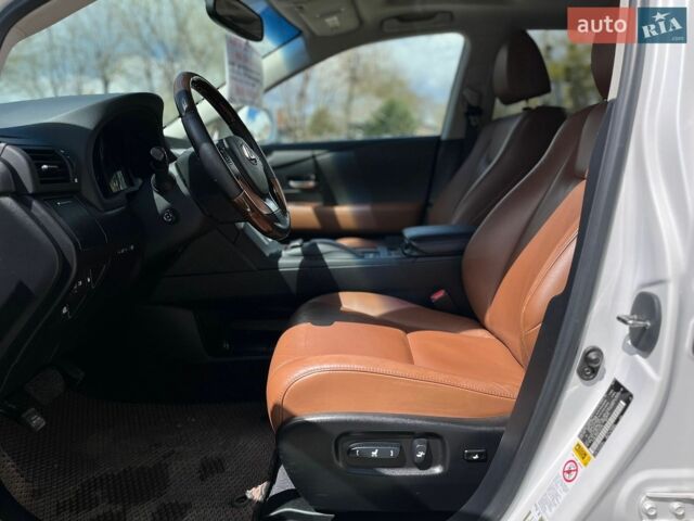 Белый Лексус РХ, объемом двигателя 3.46 л и пробегом 114 тыс. км за 23800 $, фото 11 на Automoto.ua