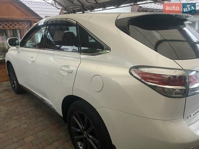 Белый Лексус РХ, объемом двигателя 3.46 л и пробегом 156 тыс. км за 24800 $, фото 1 на Automoto.ua