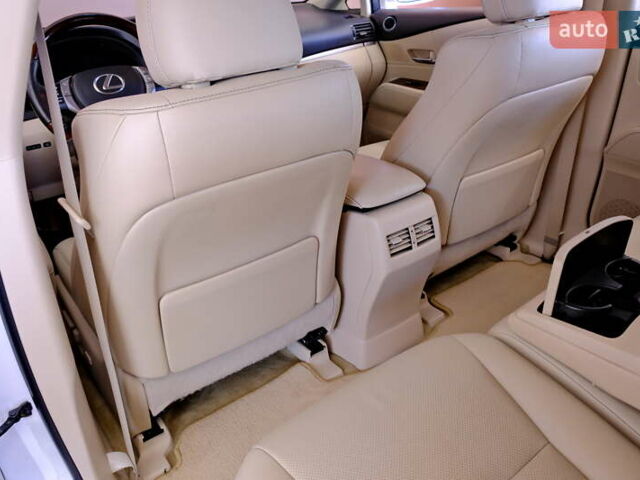 Белый Лексус РХ, объемом двигателя 3.46 л и пробегом 135 тыс. км за 21900 $, фото 48 на Automoto.ua