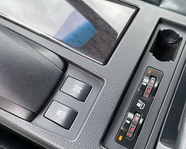 Білий Лексус РХ, об'ємом двигуна 3.46 л та пробігом 225 тис. км за 21700 $, фото 13 на Automoto.ua