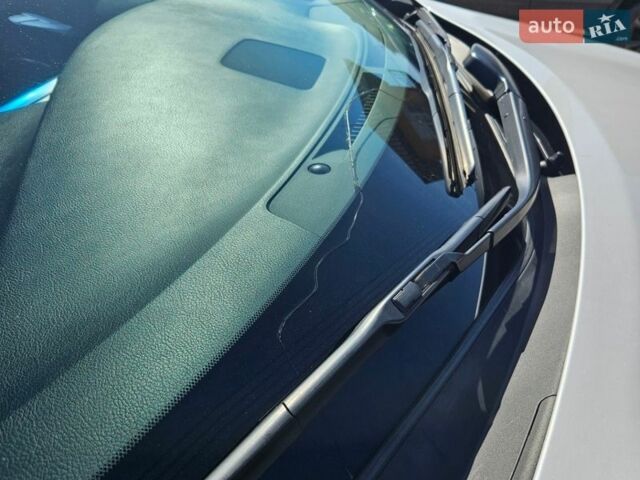 Белый Лексус РХ, объемом двигателя 2.67 л и пробегом 112 тыс. км за 22500 $, фото 16 на Automoto.ua