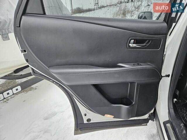 Белый Лексус РХ, объемом двигателя 3.5 л и пробегом 164 тыс. км за 10500 $, фото 17 на Automoto.ua