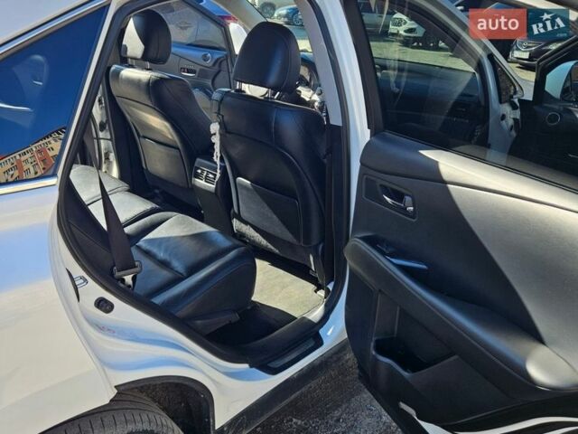 Белый Лексус РХ, объемом двигателя 2.67 л и пробегом 112 тыс. км за 22500 $, фото 14 на Automoto.ua