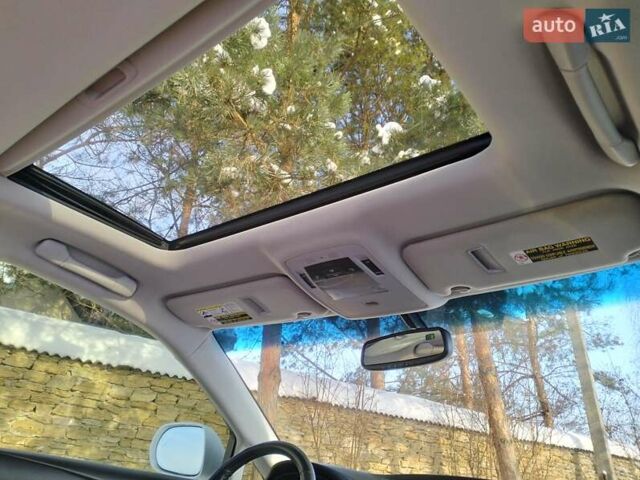 Белый Лексус РХ, объемом двигателя 3.5 л и пробегом 171 тыс. км за 24800 $, фото 3 на Automoto.ua