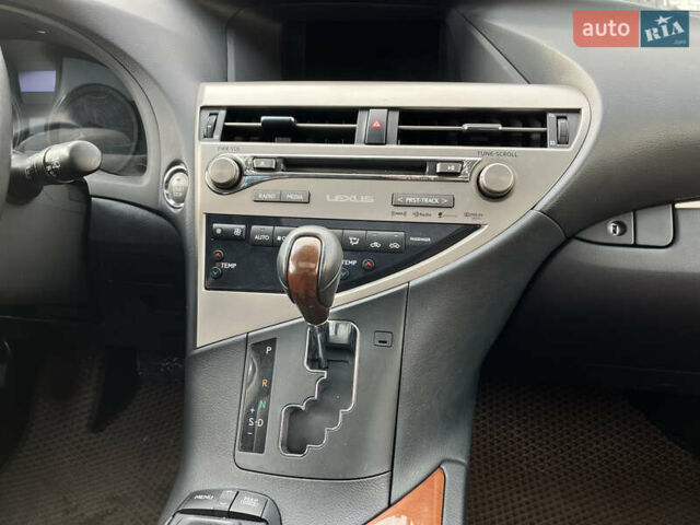 Белый Лексус РХ, объемом двигателя 3.46 л и пробегом 114 тыс. км за 25100 $, фото 13 на Automoto.ua