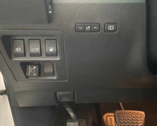 Белый Лексус РХ, объемом двигателя 3.46 л и пробегом 156 тыс. км за 24800 $, фото 5 на Automoto.ua