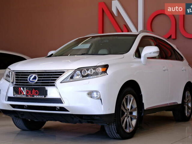 Белый Лексус РХ, объемом двигателя 3.46 л и пробегом 135 тыс. км за 21900 $, фото 4 на Automoto.ua