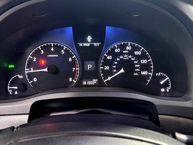 Белый Лексус РХ, объемом двигателя 3.5 л и пробегом 182 тыс. км за 25000 $, фото 11 на Automoto.ua