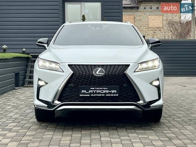 Белый Лексус РХ, объемом двигателя 2 л и пробегом 69 тыс. км за 31900 $, фото 1 на Automoto.ua