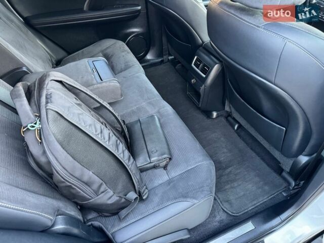 Білий Лексус РХ, об'ємом двигуна 2 л та пробігом 209 тис. км за 26950 $, фото 49 на Automoto.ua