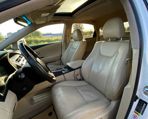 Белый Лексус РХ, объемом двигателя 3.46 л и пробегом 170 тыс. км за 17500 $, фото 10 на Automoto.ua