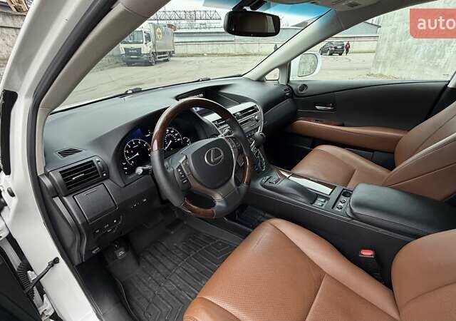 Белый Лексус РХ, объемом двигателя 3.46 л и пробегом 158 тыс. км за 20000 $, фото 18 на Automoto.ua