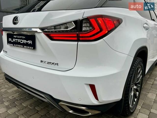 Белый Лексус РХ, объемом двигателя 2 л и пробегом 69 тыс. км за 31900 $, фото 42 на Automoto.ua