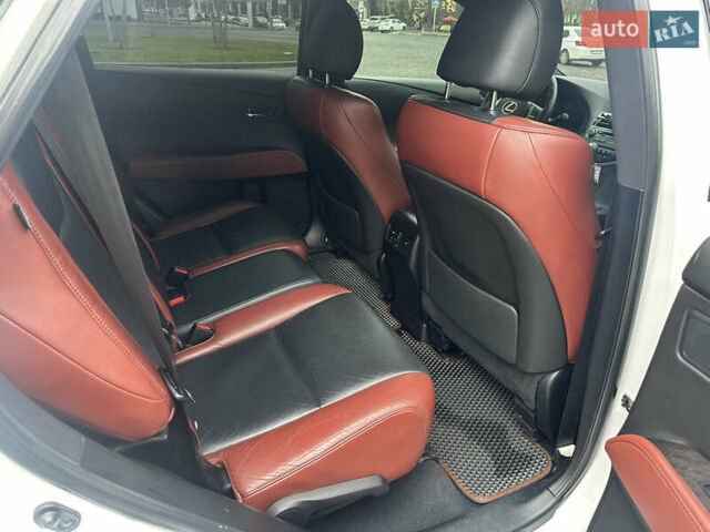 Белый Лексус РХ, объемом двигателя 3.46 л и пробегом 149 тыс. км за 25400 $, фото 22 на Automoto.ua