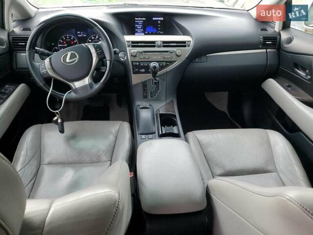 Белый Лексус РХ, объемом двигателя 3.46 л и пробегом 146 тыс. км за 5700 $, фото 7 на Automoto.ua