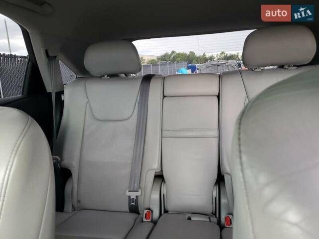 Белый Лексус РХ, объемом двигателя 3.46 л и пробегом 146 тыс. км за 5700 $, фото 9 на Automoto.ua