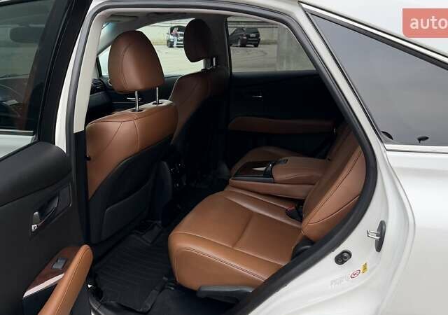 Белый Лексус РХ, объемом двигателя 3.46 л и пробегом 158 тыс. км за 20000 $, фото 25 на Automoto.ua