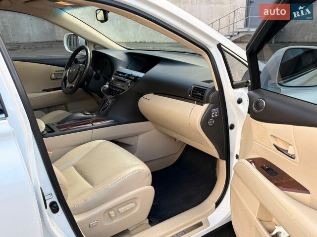 Білий Лексус РХ, об'ємом двигуна 3.46 л та пробігом 192 тис. км за 22900 $, фото 12 на Automoto.ua
