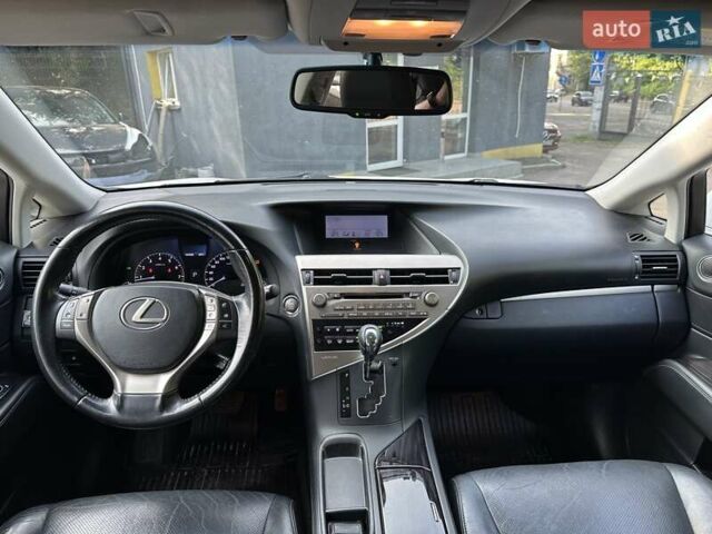Білий Лексус РХ, об'ємом двигуна 2.67 л та пробігом 147 тис. км за 18900 $, фото 16 на Automoto.ua