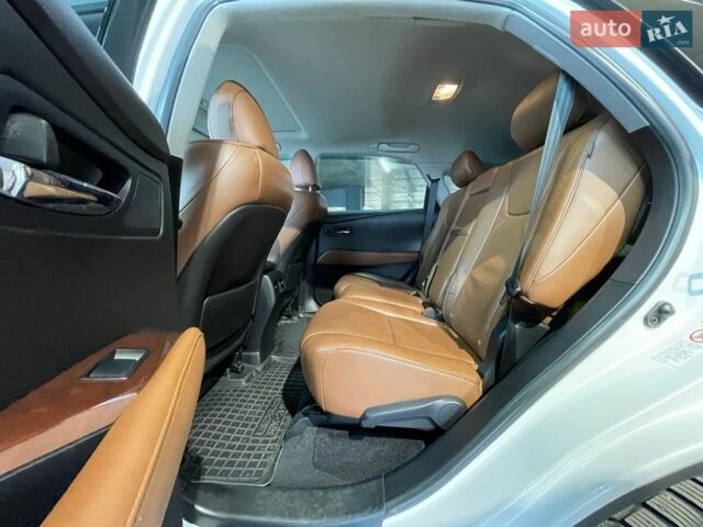 Белый Лексус РХ, объемом двигателя 3.46 л и пробегом 81 тыс. км за 25900 $, фото 18 на Automoto.ua