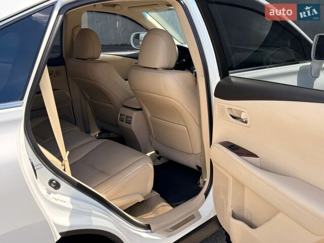 Білий Лексус РХ, об'ємом двигуна 3.46 л та пробігом 192 тис. км за 22900 $, фото 10 на Automoto.ua