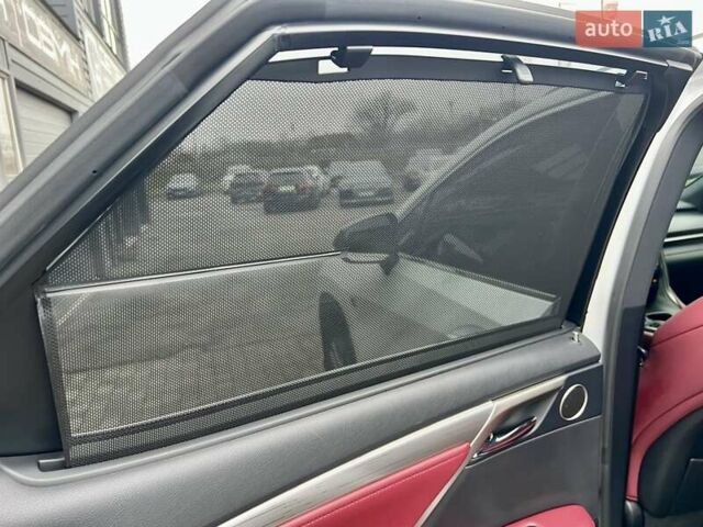 Белый Лексус РХ, объемом двигателя 2 л и пробегом 69 тыс. км за 31900 $, фото 31 на Automoto.ua