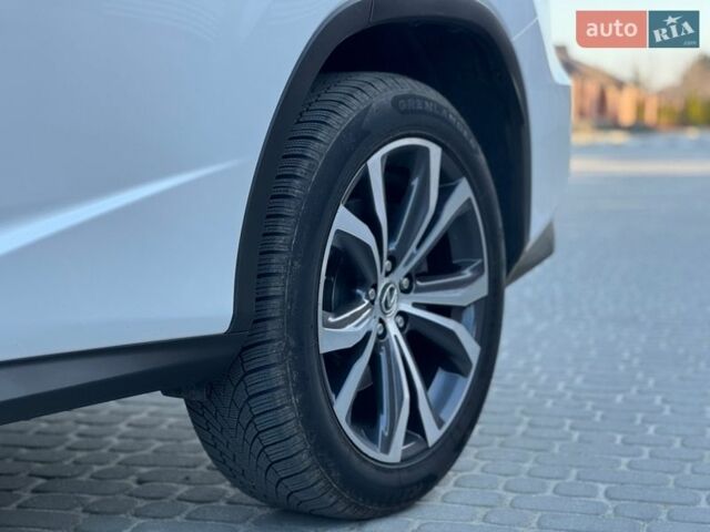 Білий Лексус РХ, об'ємом двигуна 2 л та пробігом 209 тис. км за 26950 $, фото 14 на Automoto.ua