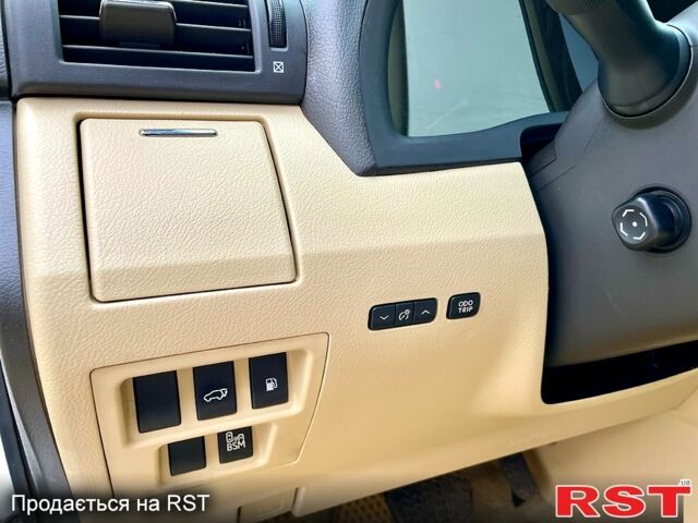 Білий Лексус РХ, об'ємом двигуна 3.5 л та пробігом 210 тис. км за 22000 $, фото 10 на Automoto.ua
