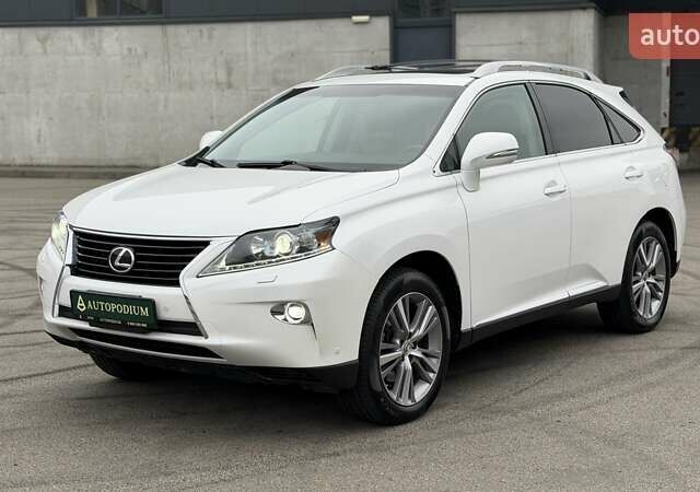 Белый Лексус РХ, объемом двигателя 3.46 л и пробегом 158 тыс. км за 20000 $, фото 3 на Automoto.ua