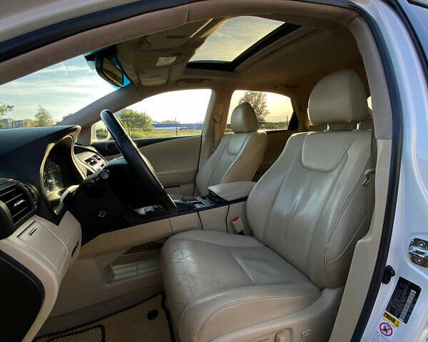 Белый Лексус РХ, объемом двигателя 3.46 л и пробегом 170 тыс. км за 16500 $, фото 9 на Automoto.ua