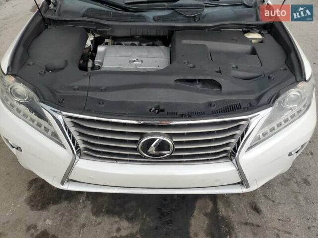 Белый Лексус РХ, объемом двигателя 3.46 л и пробегом 146 тыс. км за 5700 $, фото 11 на Automoto.ua