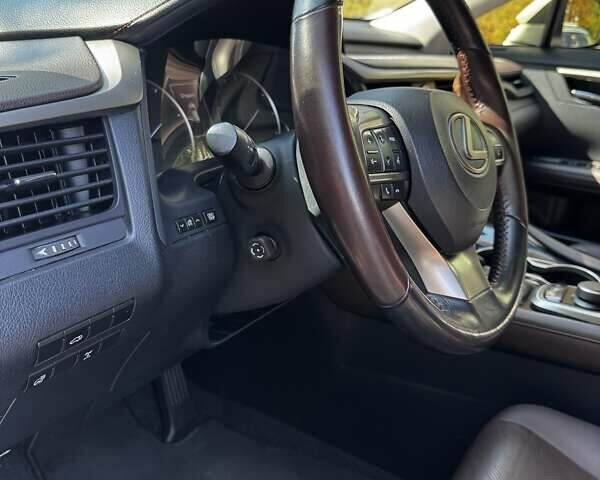 Белый Лексус РХ, объемом двигателя 2 л и пробегом 95 тыс. км за 31500 $, фото 16 на Automoto.ua
