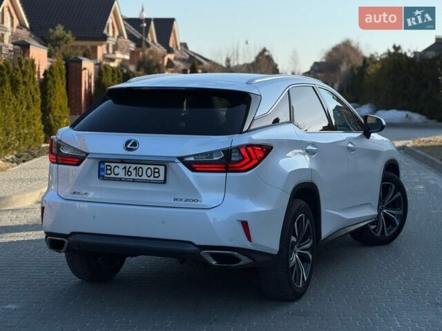 Білий Лексус РХ, об'ємом двигуна 2 л та пробігом 209 тис. км за 26950 $, фото 31 на Automoto.ua