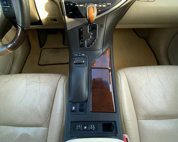 Белый Лексус РХ, объемом двигателя 3.46 л и пробегом 170 тыс. км за 16500 $, фото 12 на Automoto.ua