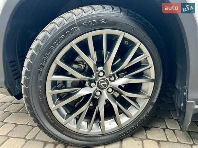 Белый Лексус РХ, объемом двигателя 2 л и пробегом 69 тыс. км за 31900 $, фото 57 на Automoto.ua