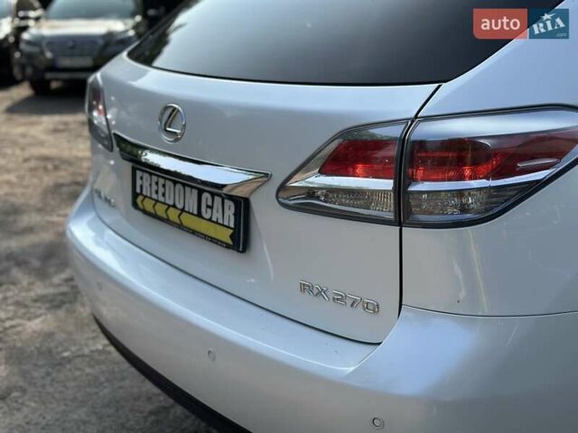 Білий Лексус РХ, об'ємом двигуна 2.67 л та пробігом 147 тис. км за 18900 $, фото 9 на Automoto.ua