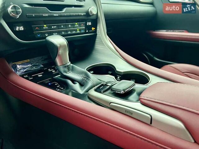 Белый Лексус РХ, объемом двигателя 2 л и пробегом 69 тыс. км за 31900 $, фото 23 на Automoto.ua