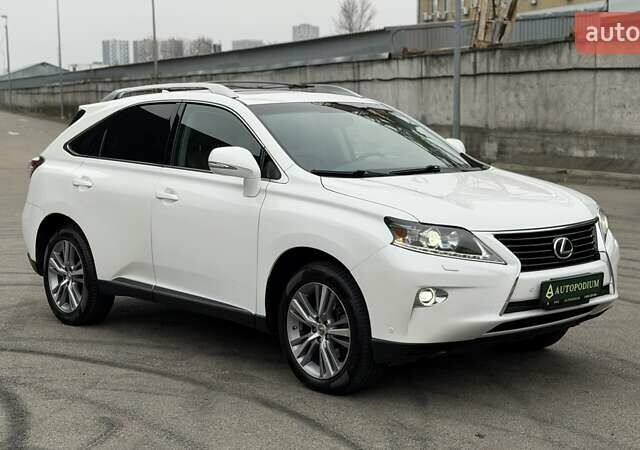 Белый Лексус РХ, объемом двигателя 3.46 л и пробегом 158 тыс. км за 20000 $, фото 1 на Automoto.ua