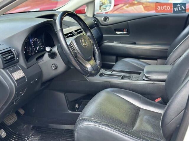 Білий Лексус РХ, об'ємом двигуна 2.67 л та пробігом 147 тис. км за 18900 $, фото 14 на Automoto.ua