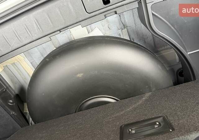 Белый Лексус РХ, объемом двигателя 3.46 л и пробегом 158 тыс. км за 20000 $, фото 32 на Automoto.ua