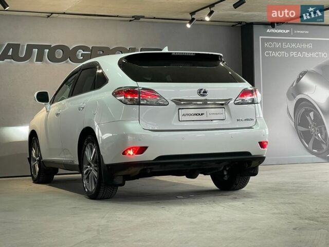 Белый Лексус РХ, объемом двигателя 3.46 л и пробегом 81 тыс. км за 25900 $, фото 20 на Automoto.ua