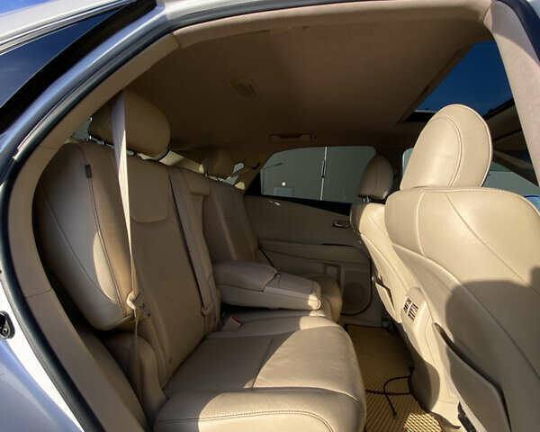 Лексус РХ 2015 в Киеве на Automoto.ua Белый Лексус РХ, объемом двигателя 3.46 л и пробегом 160 тыс. км за 19000 $, фото 27 на Automoto.ua
