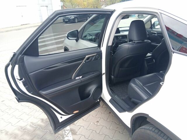 Лексус РХ 2015 в Киеве на Automoto.ua Белый Лексус РХ, объемом двигателя 2 л и пробегом 161 тыс. км за 32500 $, фото 11 на Automoto.ua