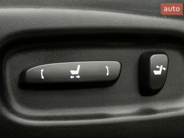 Білий Лексус РХ, об'ємом двигуна 3.46 л та пробігом 142 тис. км за 23200 $, фото 20 на Automoto.ua