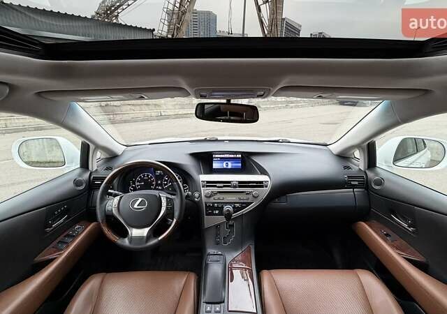 Белый Лексус РХ, объемом двигателя 3.46 л и пробегом 158 тыс. км за 20000 $, фото 39 на Automoto.ua