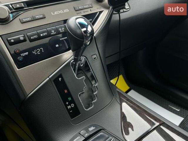 Білий Лексус РХ, об'ємом двигуна 3.46 л та пробігом 142 тис. км за 23200 $, фото 17 на Automoto.ua