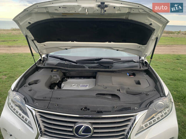 Білий Лексус РХ, об'ємом двигуна 3.46 л та пробігом 180 тис. км за 24500 $, фото 7 на Automoto.ua