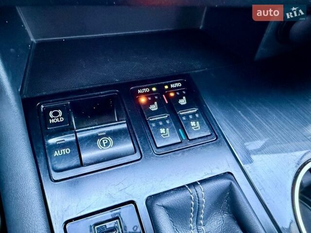 Белый Лексус РХ, объемом двигателя 2 л и пробегом 71 тыс. км за 31900 $, фото 62 на Automoto.ua